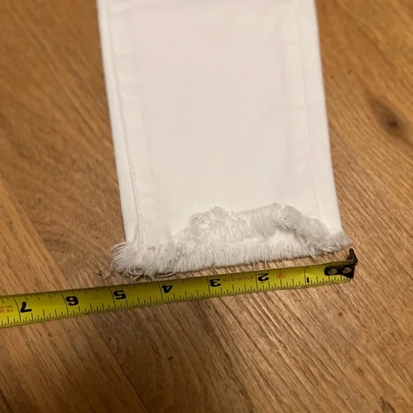 Ladies Juniors Size 00R American Eagle Outfitters White Ripped Skinny Jeans GUC - Picture 6 of 8